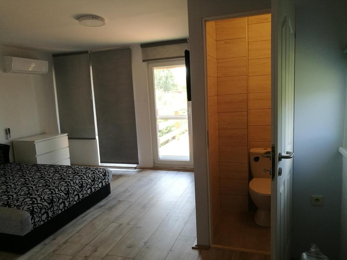 Judit Apartman Vonyarcvashegy Exterior photo
